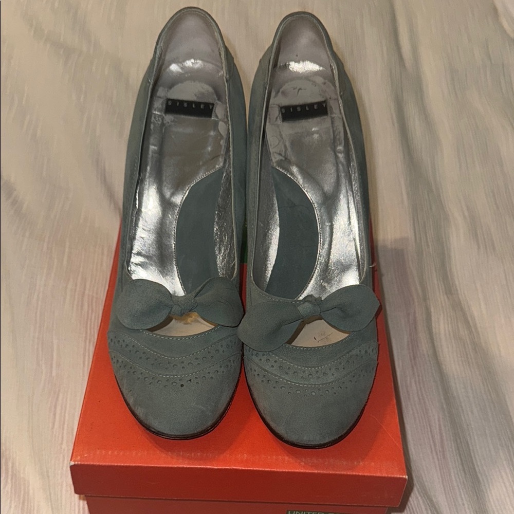 United Colors Of Benetton Gray Heels